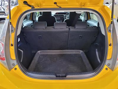 2012 Toyota Aqua - Thumbnail