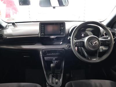2021 Toyota Yaris - Thumbnail
