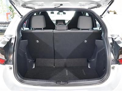 2021 Toyota Yaris - Thumbnail