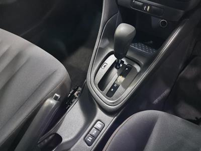 2021 Toyota Yaris - Thumbnail