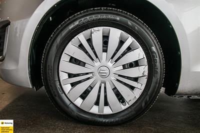 2012 Suzuki Swift - Thumbnail