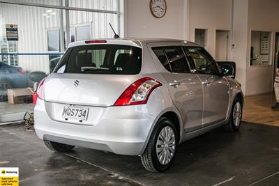 2012 Suzuki Swift - Thumbnail