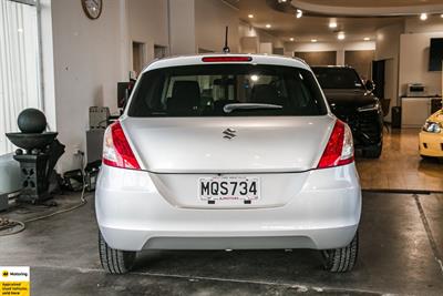 2012 Suzuki Swift - Thumbnail
