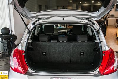 2012 Suzuki Swift - Thumbnail