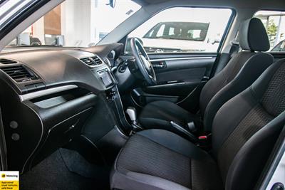2012 Suzuki Swift - Thumbnail