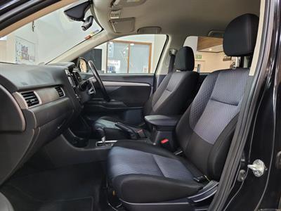 2012 Mitsubishi Outlander - Thumbnail