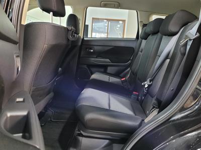 2012 Mitsubishi Outlander - Thumbnail
