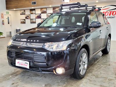 2012 Mitsubishi Outlander - Thumbnail