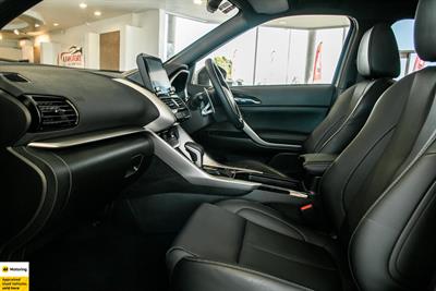 2025 Mitsubishi Eclipse Cross - Thumbnail