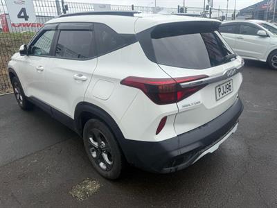 2022 Kia Seltos - Thumbnail