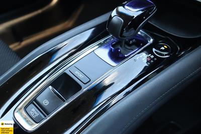 2014 Honda Vezel - Thumbnail