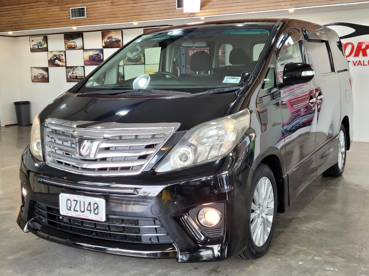 2012 Toyota Alphard