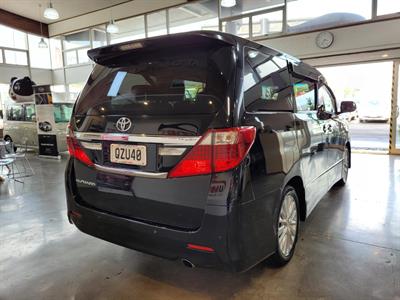2012 Toyota Alphard - Thumbnail