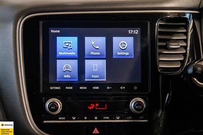 2020 Mitsubishi Outlander - Thumbnail