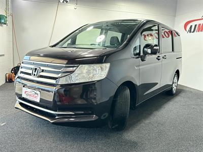 2012 Honda STEPWAGON - Thumbnail