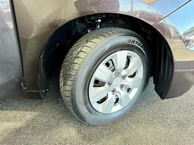 2012 Honda STEPWAGON - Thumbnail