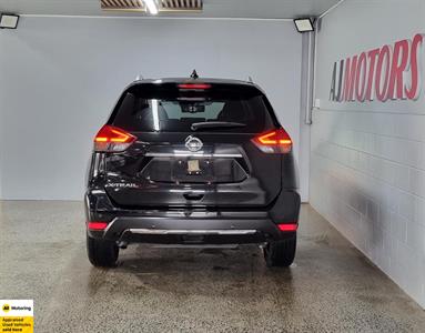 2017 Nissan X-Trail - Thumbnail