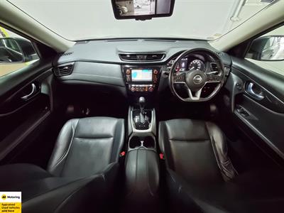 2017 Nissan X-Trail - Thumbnail