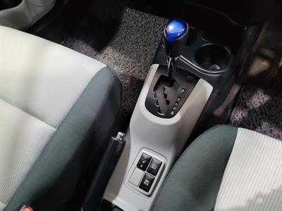 2012 Toyota Aqua - Thumbnail