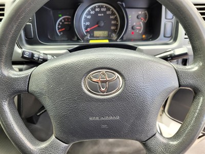 2007 Toyota Hiace - Thumbnail