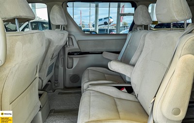 2012 Toyota Alphard - Thumbnail