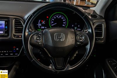 2017 Honda Vezel - Thumbnail