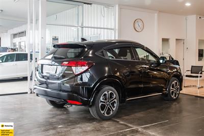 2017 Honda Vezel - Thumbnail
