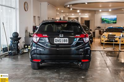 2017 Honda Vezel - Thumbnail
