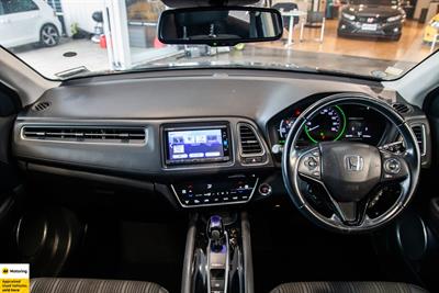 2017 Honda Vezel - Thumbnail