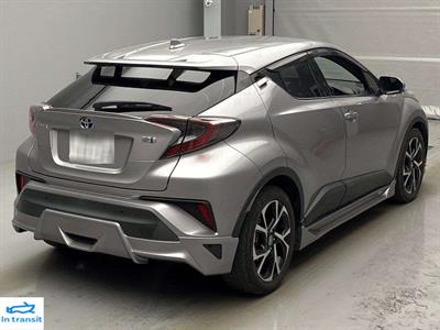 2017 Toyota C-HR - Thumbnail
