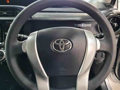 2016 Toyota Aqua - Thumbnail