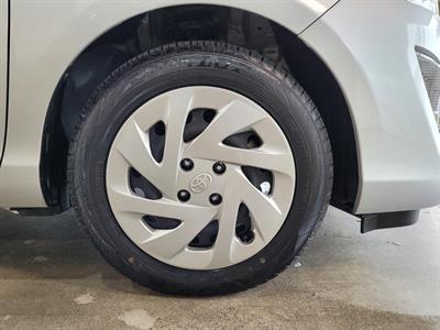 2016 Toyota Aqua - Thumbnail