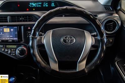 2014 Toyota Aqua - Thumbnail