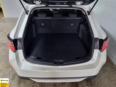 2020 Toyota Corolla - Thumbnail