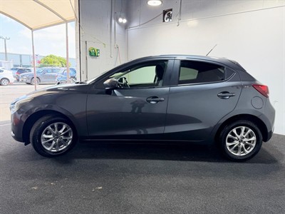 2015 Mazda Demio - Thumbnail