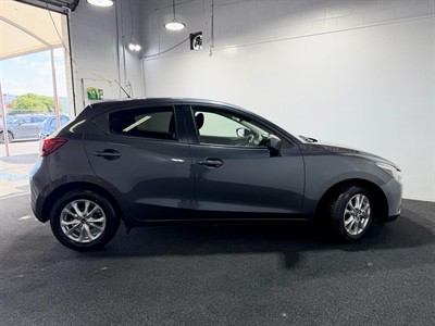 2015 Mazda Demio - Thumbnail