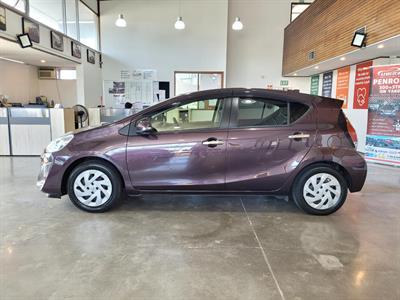 2016 Toyota Aqua - Thumbnail