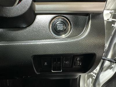 2016 Suzuki Swift - Thumbnail