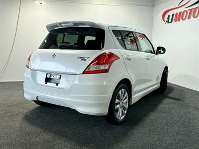 2016 Suzuki Swift - Thumbnail