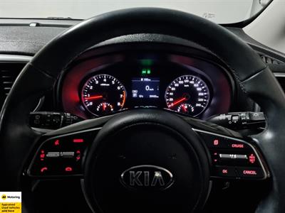 2021 Kia Sportage - Thumbnail