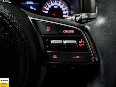 2021 Kia Sportage - Thumbnail