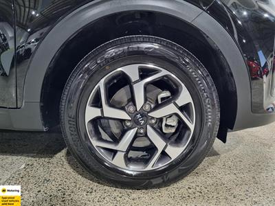 2021 Kia Sportage - Thumbnail