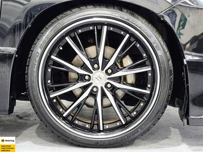 2012 Toyota Vellfire - Thumbnail