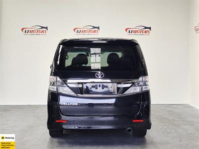 2012 Toyota Vellfire - Thumbnail