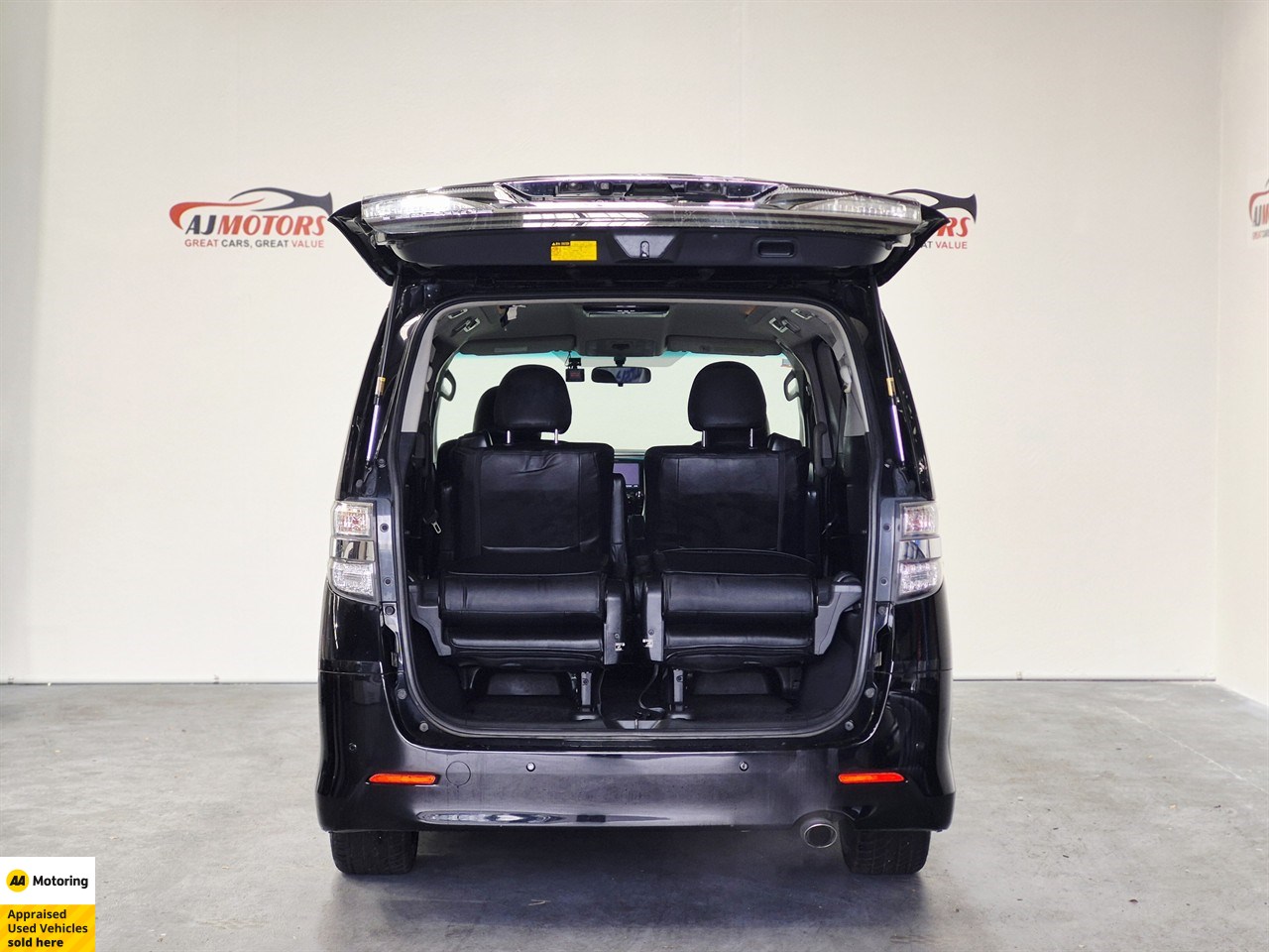 2012 Toyota Vellfire