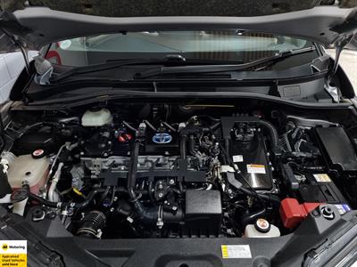 2017 Toyota C-HR - Thumbnail