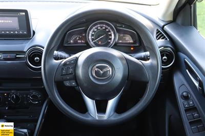 2015 Mazda Demio - Thumbnail