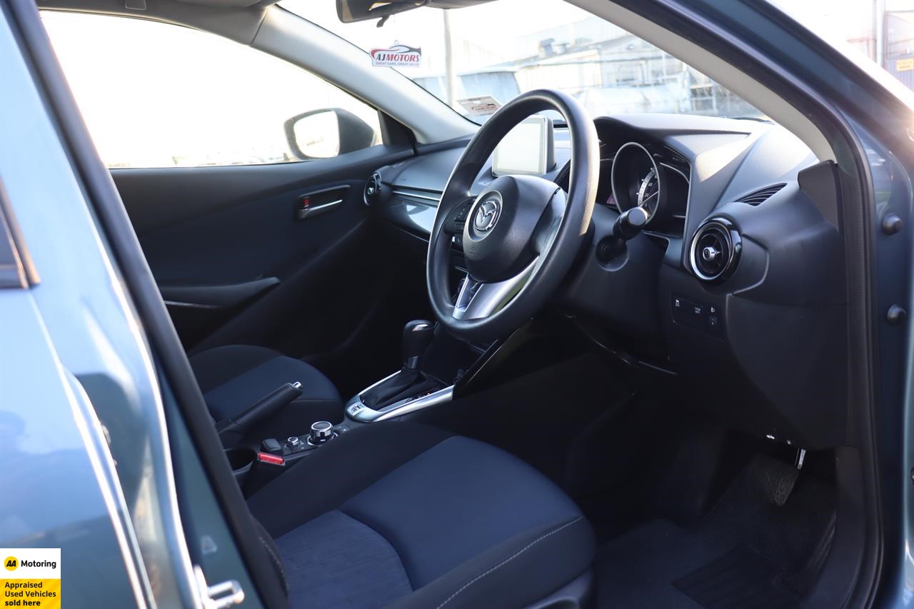 2015 Mazda Demio