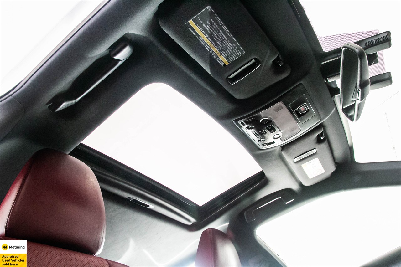 2013 Lexus IS 300h