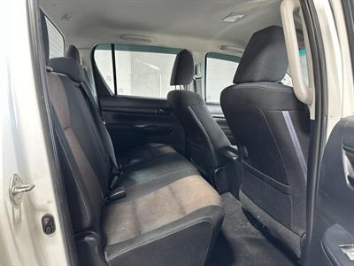 2017 Toyota Hilux - Thumbnail